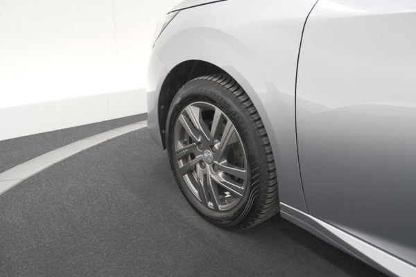 Peugeot 208 PureTech 75 Active Pack | Navigatie | Parkeersensoren | Apple Carplay | Allseason Banden