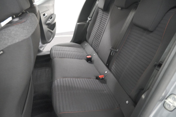 Peugeot 208 PureTech 75 Active Pack | Navigatie | Parkeersensoren | Apple Carplay | Allseason Banden