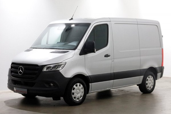 Mercedes-Benz Sprinter 317 CDI 170pk L1H1 RWD 9G Automaat LED/ACC/Camera/Inrichting 11-2022