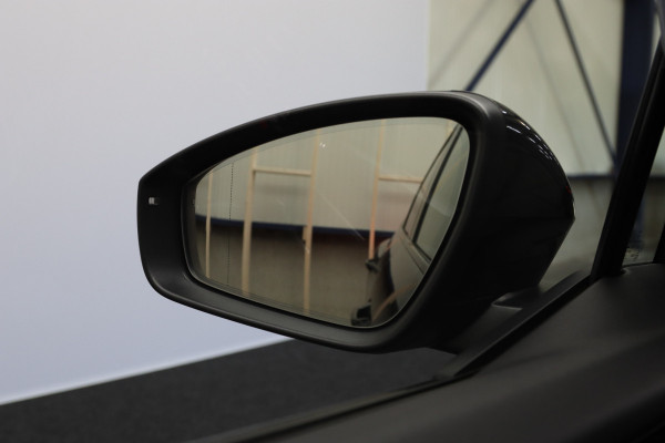 Audi Q4 Sportback e-tron 50 Quattro 300 PK S-Line Edition 77 kWh, Panoramadak, Sonos Sound, Leder-Alcantara