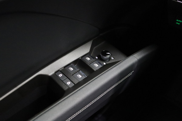 Audi Q4 Sportback e-tron 50 Quattro 300 PK S-Line Edition 77 kWh, Panoramadak, Sonos Sound, Leder-Alcantara