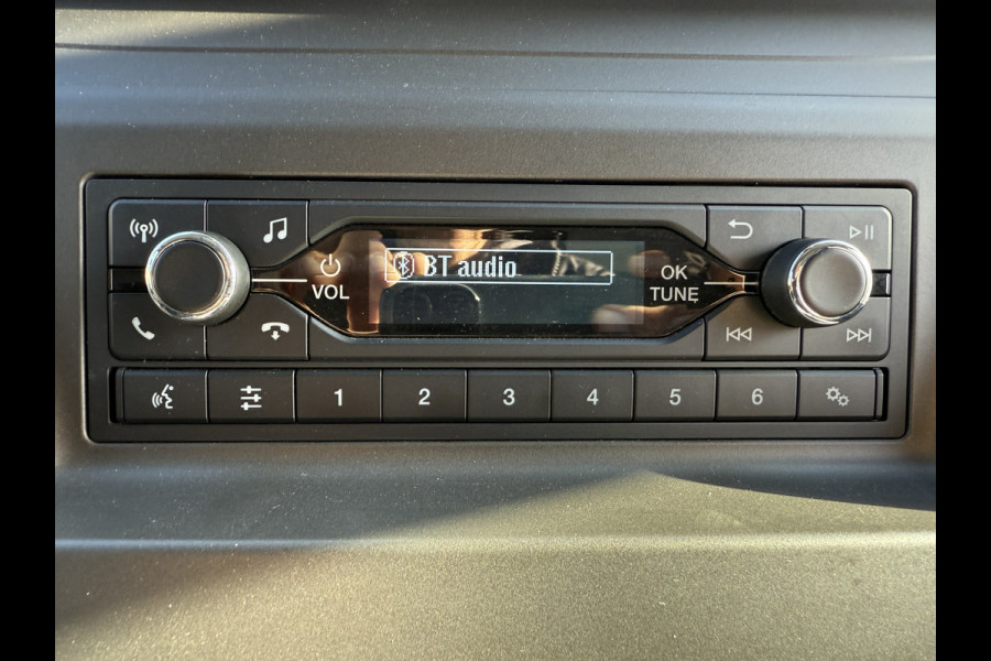 Ford Transit 350 2.0 TDCI 170PK L3H3 Airco Cruise Control Parkeersensoren Bluetooth Voorruitverwarming