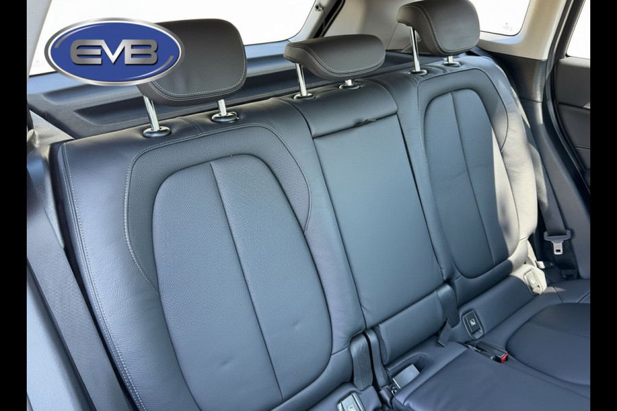 BMW X1 SDrive20i AUTOMAAT 192 pk Orange Sport Edition, lederen sportinterieur,stoelverwarming, elect achterklep, NL auto met nap