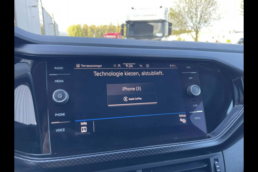 Volkswagen T-Cross 1.0 TSI Life Business / carplay