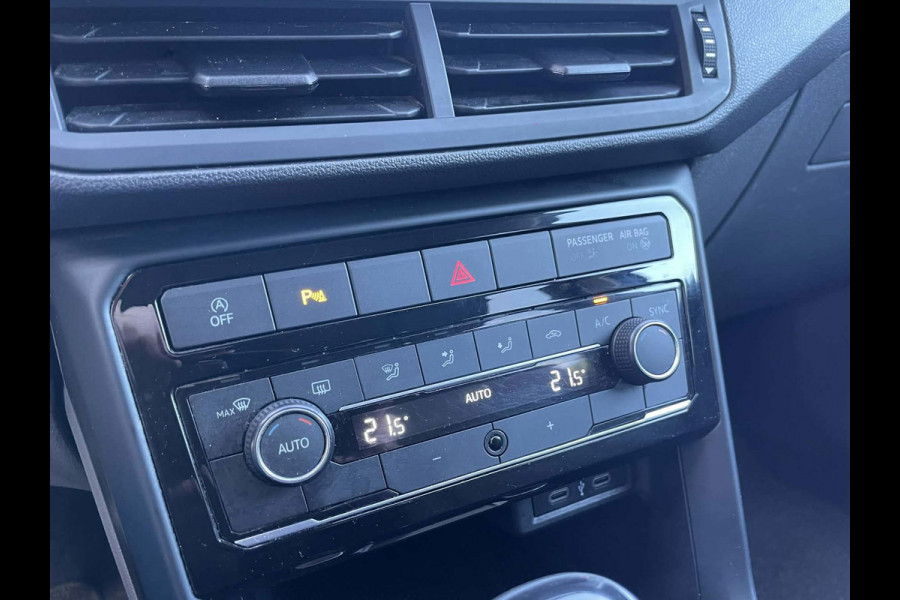 Volkswagen T-Cross 1.0 TSI Life Business / carplay