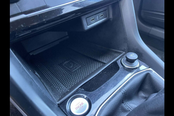 Volkswagen T-Cross 1.0 TSI Life Business / carplay