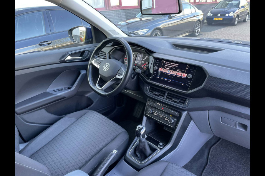 Volkswagen T-Cross 1.0 TSI Life Business / carplay