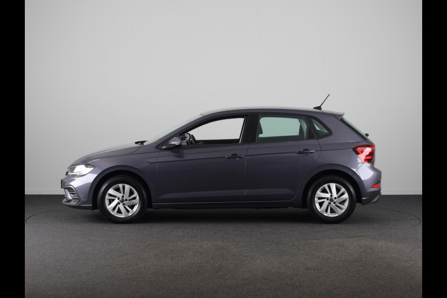 Volkswagen Polo 1.0 TSI Style 95 PK DSG Automaat |   Navigatie via app |  Parkeersensoren | Privacy glass |