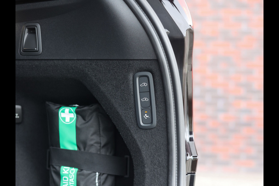 Volvo XC90 T8 AWD Ultra Black Edition | Heico - Executive - Vol!