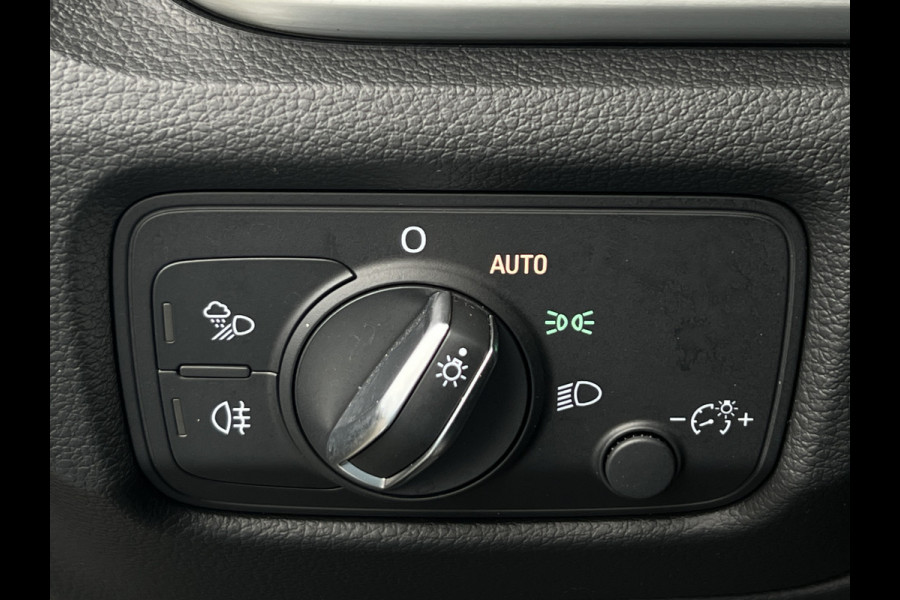 Audi A3 Sportback 40 e-tron Advance Sport | S-Line | Virtual Cockpit | Navi | DAB