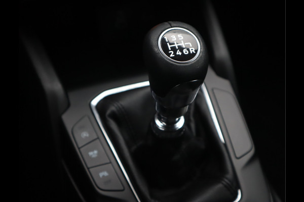 Ford FOCUS Wagon 1.0 EcoBoost Hybrid Titanium Style  Adaptive CC / Trekhaak Mild-hybride