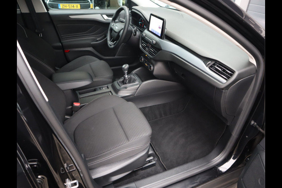 Ford FOCUS Wagon 1.0 EcoBoost Hybrid Titanium Style  Adaptive CC / Trekhaak Mild-hybride