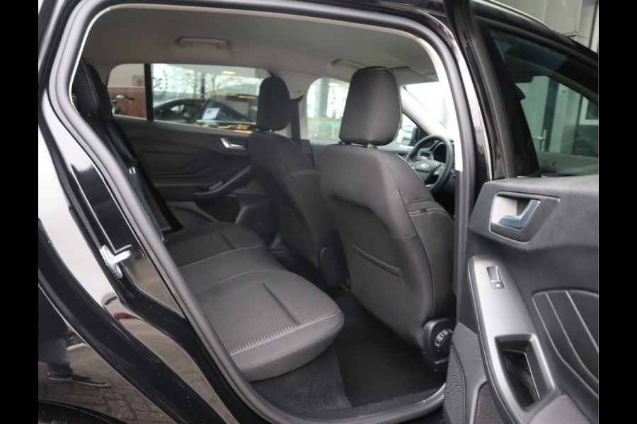 Ford FOCUS Wagon 1.0 EcoBoost Hybrid Titanium Style  Adaptive CC / Trekhaak Mild-hybride