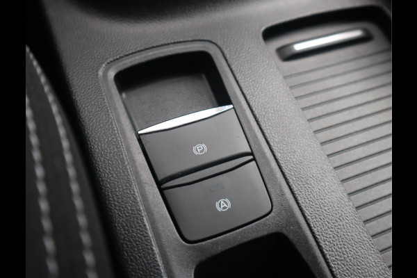 Ford FOCUS Wagon 1.0 EcoBoost Hybrid Titanium Style  Adaptive CC / Trekhaak Mild-hybride