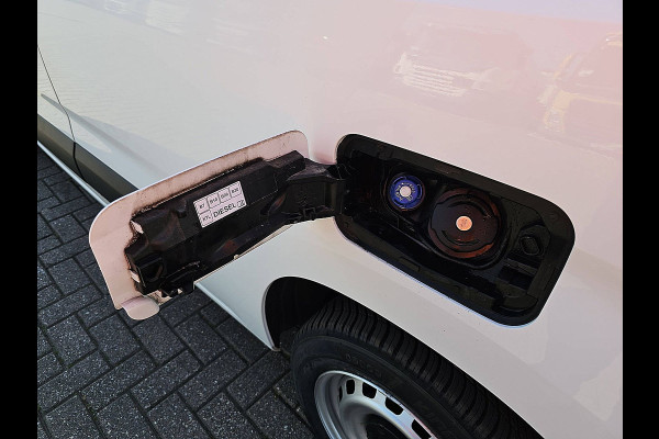 Opel Combo 1.5D L1H1 Edition L3H2 Maxi LED Automaat Navi Camera Mbux10 PDC BPM VRIJ Euro6 170 PK!