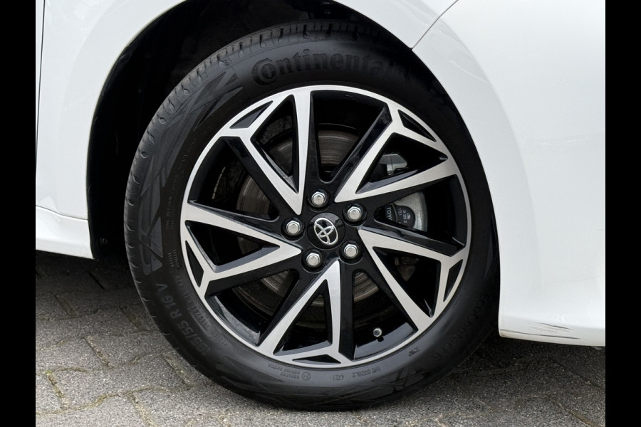 Toyota Yaris 1.5 Hybrid Team D | ACC | CarPlay | Camera | Keyless | LED