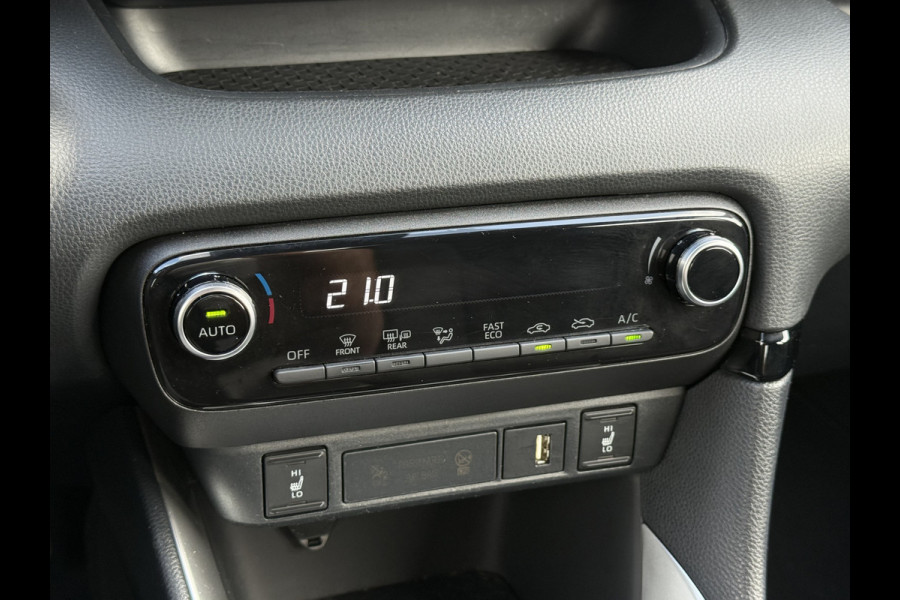 Toyota Yaris 1.5 Hybrid Team D | ACC | CarPlay | Camera | Keyless | LED