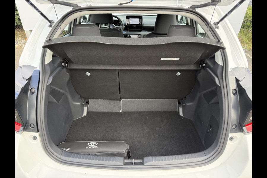 Toyota Yaris 1.5 Hybrid Team D | ACC | CarPlay | Camera | Keyless | LED