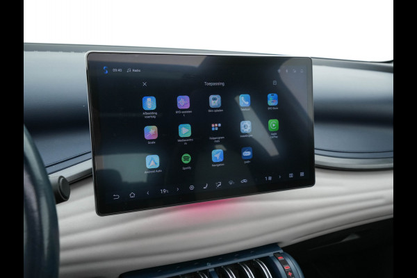 BYD ATTO 3 Comfort 60 kWh [ 3-Fase ] {SOH-92%} (INCL.BTW) *PANO | ADAPTIVE-CRUISE | LEATHER | FULL-LED | TOP-VIEW | BLIND-SPOT | HEATED-COMFORTSEATS | DIGI-COCKPIT | CARPLAY | DAB | NAVI-FULLMAP | ECC | PDC | 18''ALU*