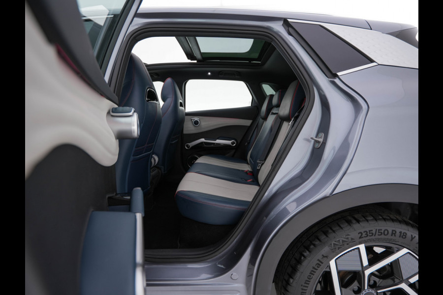 BYD ATTO 3 Comfort 60 kWh [ 3-Fase ] {SOH-92%} (INCL.BTW) *PANO | ADAPTIVE-CRUISE | LEATHER | FULL-LED | TOP-VIEW | BLIND-SPOT | HEATED-COMFORTSEATS | DIGI-COCKPIT | CARPLAY | DAB | NAVI-FULLMAP | ECC | PDC | 18''ALU*