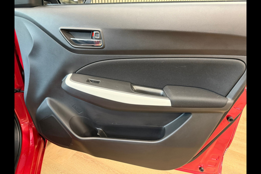Suzuki Swift 1.2 Select Smart Hybrid AUTOMAAT NAVI LED CLIMATE CRUISE CONTROL CAMERA PDC V+A