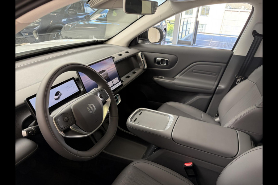 Leapmotor B10 Design ProMax 67.1 kWh 430KM WLTP | Panorama | Navigatie | Elektrische achterklep | Elektrisch bedienbare stoelen | Stoelverwarming | Stoelventilatie