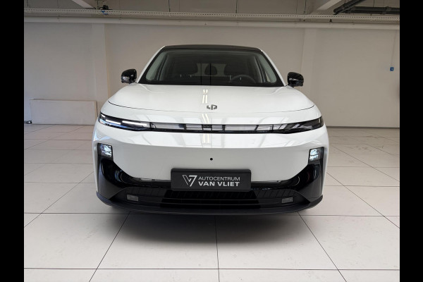 Leapmotor B10 Design ProMax 67.1 kWh 430KM WLTP | Panorama | Navigatie | Elektrische achterklep | Elektrisch bedienbare stoelen | Stoelverwarming | Stoelventilatie