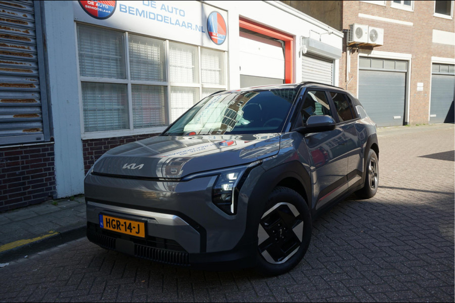 Kia EV3 Plus 81.4 kWh | Adaptieve cruise + Lane dep | 605km WLTP | Apple Carplay | Verwarde stoelen + stuurwiel | Keyless |