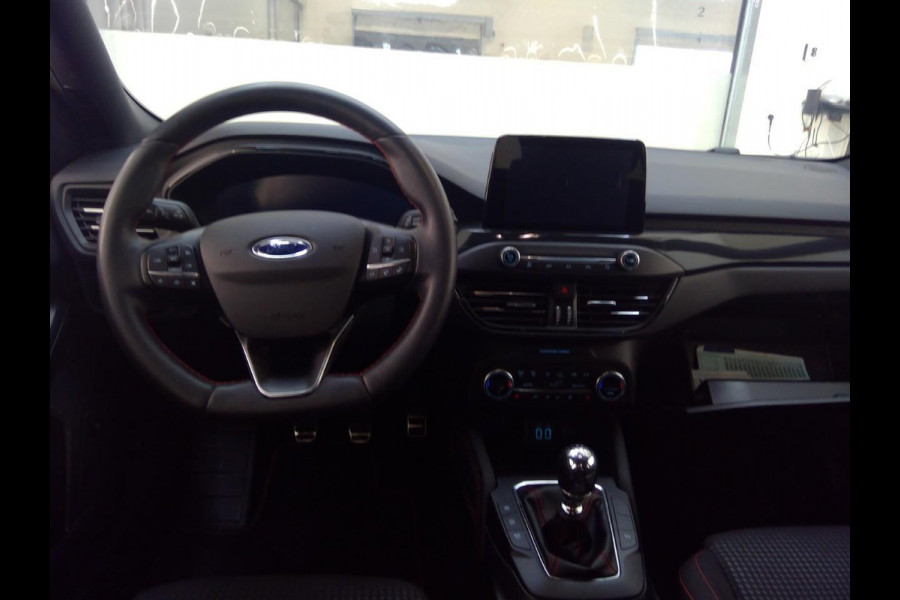 Ford FOCUS Wagon 1.0 EcoBoost Hybrid ST Line X Business | 71.300 KM | Trekhaak | Winterpack | WORDT VERWACHT!
