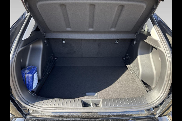 Hyundai KONA ELECTRIC Long Range Pure Edition 64.8 kWh LED | Adaptieve Cruise