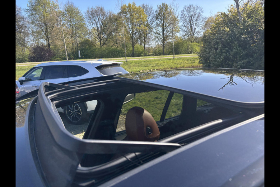 BMW X3 xDrive30e M Sport Plug-in Hybrid 292pk | VOL! | Panormamadak | Adaptive cruise | Trekhaak | M-pakket | Sportstoelen | 21 inch | Head-up Display | Memory seats | Harman Kardon | 360 graden camera | Keyless | Stoelverwarming | Adaptief deming systeem | Draadloos opladen