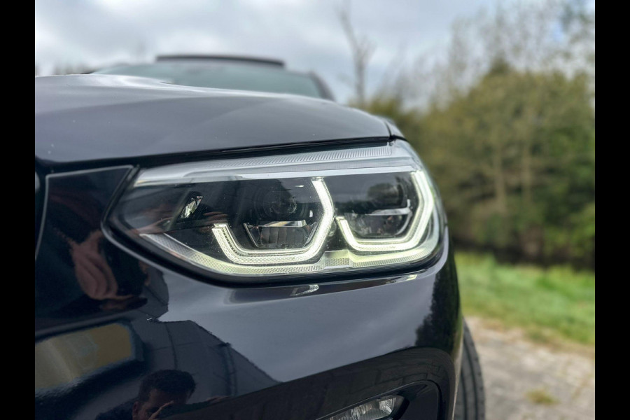 BMW X3 xDrive30e M Sport Plug-in Hybrid 292pk | VOL! | Panormamadak | Adaptive cruise | Trekhaak | M-pakket | Sportstoelen | 21 inch | Head-up Display | Memory seats | Harman Kardon | 360 graden camera | Keyless | Stoelverwarming | Adaptief deming systeem | Draadloos opladen