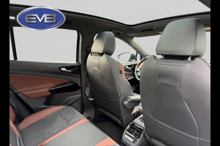 Volkswagen ID.4 Tech Max 77 kWh, VOL OPTIES, panoramadak, electr trekhaak, headup display, matrix led, NL auto met nap