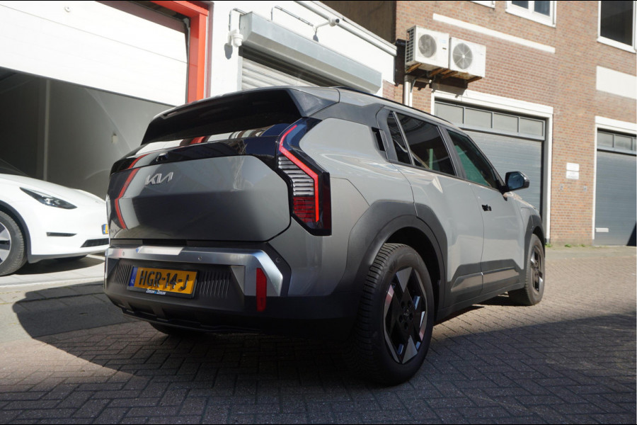 Kia EV3 Plus 81.4 kWh | Adaptieve cruise + Lane dep | 605km WLTP | Apple Carplay | Verwarde stoelen + stuurwiel | Keyless |