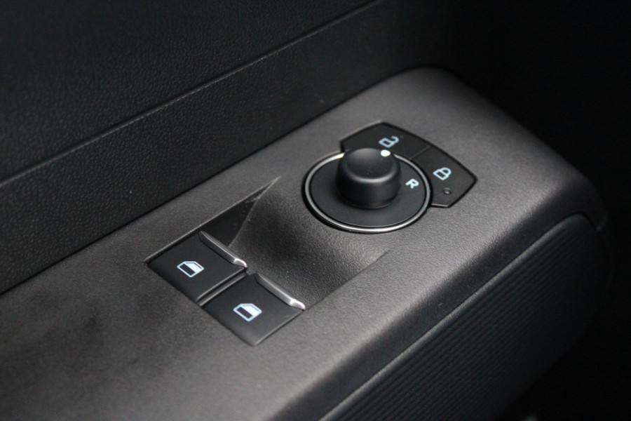 Ford E-Transit Courier Trend 44 kWh 136pk - Stoel/Stuurverwarming - Camera - Cruise - Carplay/Android - Rijklaar