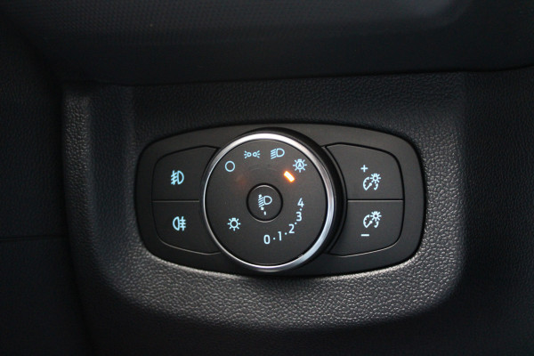 Ford E-Transit Courier Trend 44 kWh 136pk - Stoel/Stuurverwarming - Camera - Cruise - Carplay/Android - Rijklaar