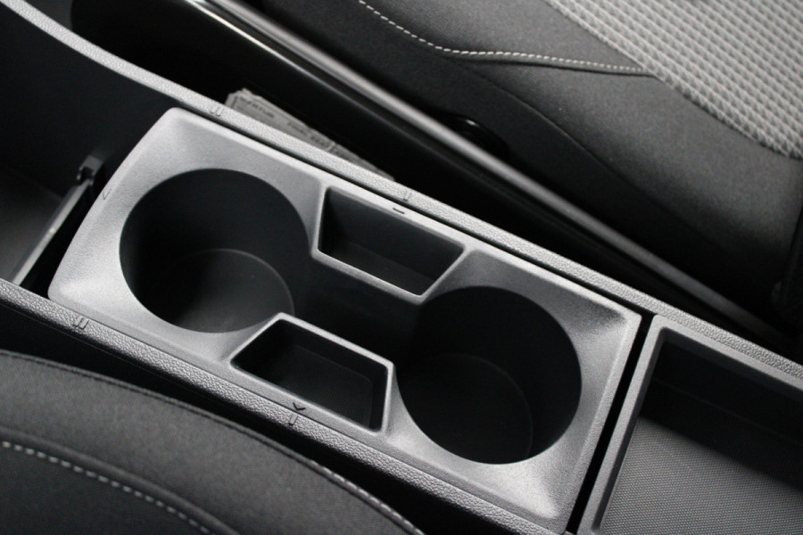 Ford E-Transit Courier Trend 44 kWh 136pk - Stoel/Stuurverwarming - Camera - Cruise - Carplay/Android - Rijklaar