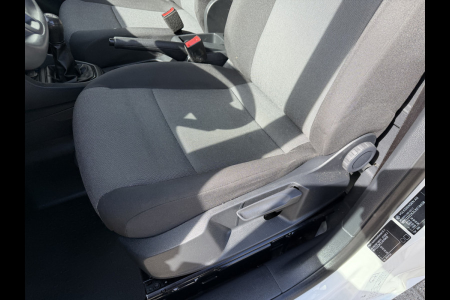 Volkswagen Caddy 2.0 TDI 102pk L2H1 BMT Maxi Comfortline / vaste prijs rijklaar € 10.950 ex btw / lease vanaf € 185 / euro 6 / bpm vrij / imperial / airco / cruise / trekhaak / pdc achter !