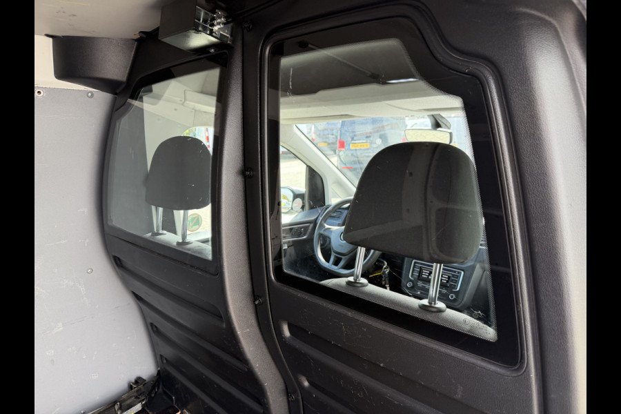 Volkswagen Caddy 2.0 TDI 102pk L2H1 BMT Maxi Comfortline / vaste prijs rijklaar € 10.950 ex btw / lease vanaf € 185 / euro 6 / bpm vrij / imperial / airco / cruise / trekhaak / pdc achter !
