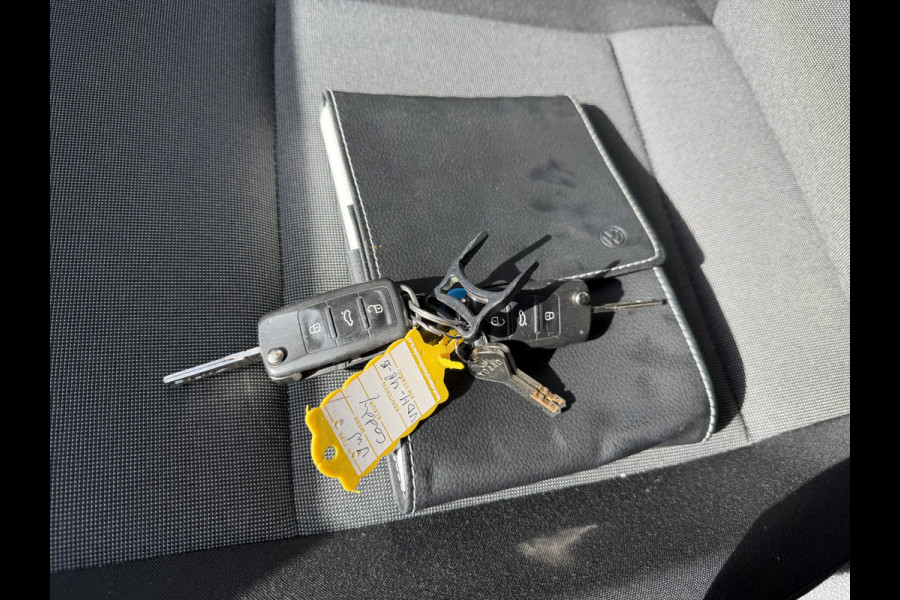 Volkswagen Caddy 2.0 TDI 102pk L2H1 BMT Maxi Comfortline / vaste prijs rijklaar € 10.950 ex btw / lease vanaf € 185 / euro 6 / bpm vrij / imperial / airco / cruise / trekhaak / pdc achter !