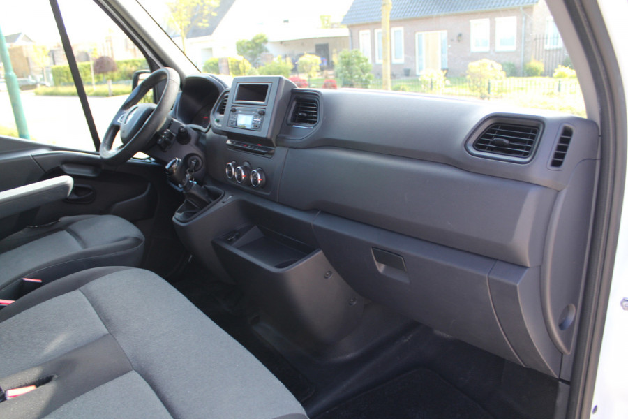 Renault Master T35 2.3 dCi 135PK Euro6 L2H2 ✓ 3-zits ✓ stroomomvormer ✓ trekhaak