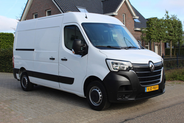 Renault Master T35 2.3 dCi 135PK Euro6 L2H2 ✓ 3-zits ✓ stroomomvormer ✓ trekhaak