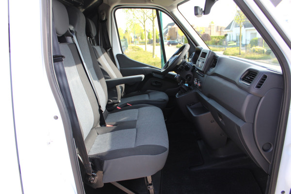 Renault Master T35 2.3 dCi 135PK Euro6 L2H2 ✓ 3-zits ✓ stroomomvormer ✓ trekhaak