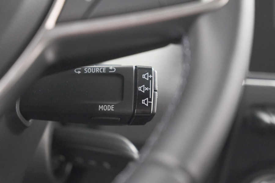 Renault Clio 1.6 E-Tech Full Hybrid 145 Evolution | Apple Carplay | Parkeersensoren | LED | Cruise Control