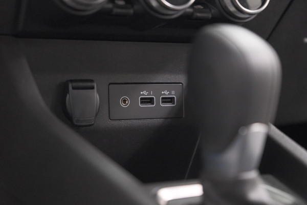 Renault Clio 1.6 E-Tech Full Hybrid 145 Evolution | Apple Carplay | Parkeersensoren | LED | Cruise Control