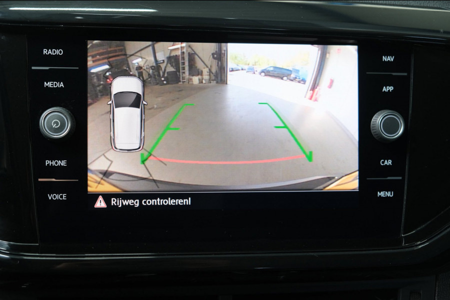 Volkswagen T-Cross 1.0 TSI Life R-Line - N.A.P. Airco