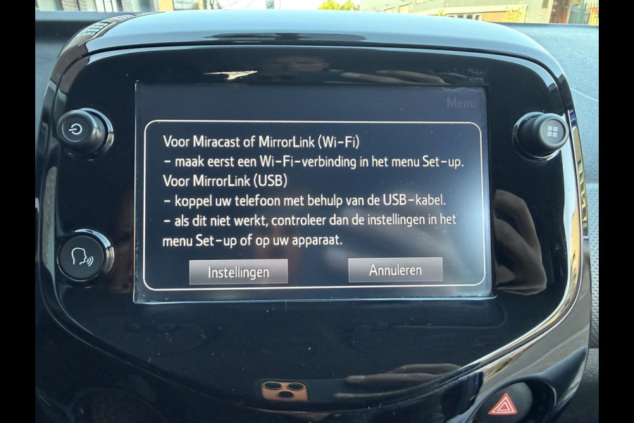 Peugeot 108 1.0 e-VTi Allure / Cruise Control / Navigatie - Apple CarPlay-Android / 124- KM Groot Onderhoud / NED-108 / ALL-Season