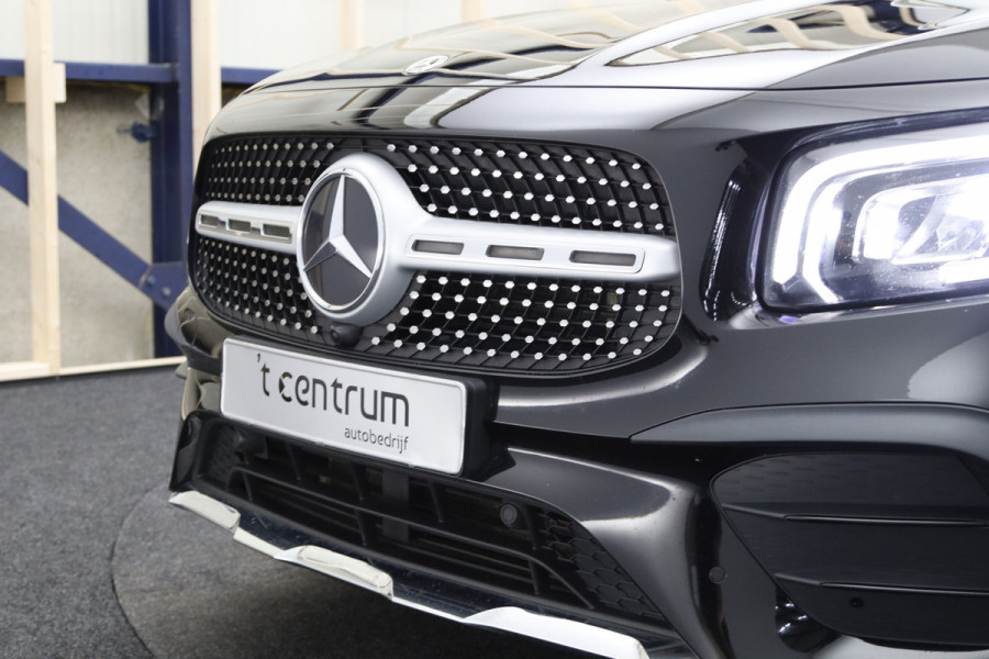 Mercedes-Benz Glb 200 Automaat AMG Line, Panoramadak, Trekhaak, Stoelverwarming