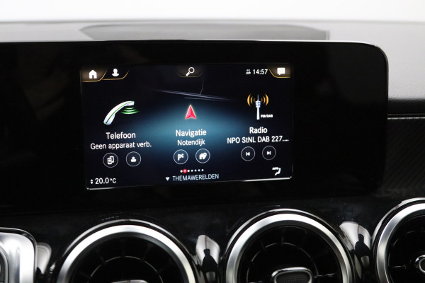 Mercedes-Benz Glb 200 Automaat AMG Line, Panoramadak, Trekhaak, Stoelverwarming