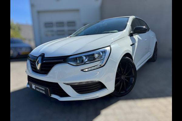 Renault Mégane 1.2 TCe Zen PDC / CRUISE / NAVI / STOELVERWARMING / ZWARTE LMV / ECC
